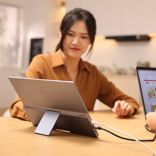 Kung Fu Dog KUNG FU GO tragbares Display 14 Zoll 3K vollständig laminiertes CNC-Vollaluminium-Legierung silbergraue Textur High-End-Notebook dedizierter ultradünner schmalkantiger geteilter sekundärer Bildschirm Erweiterung mobiler tragbarer Mini-Bildschirm A14S silbergrau