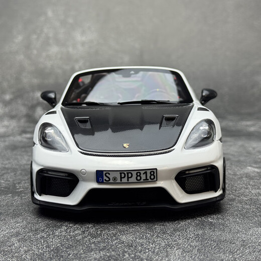 NOREV 1:18 Porsche 911 GT4 718