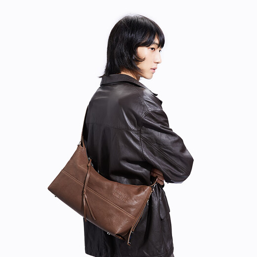 Gele 25 ans New Arkhobo Cowhide Sac à grande capacité Commu au trait et à sac à main décontracté Label classique Black Silver L
