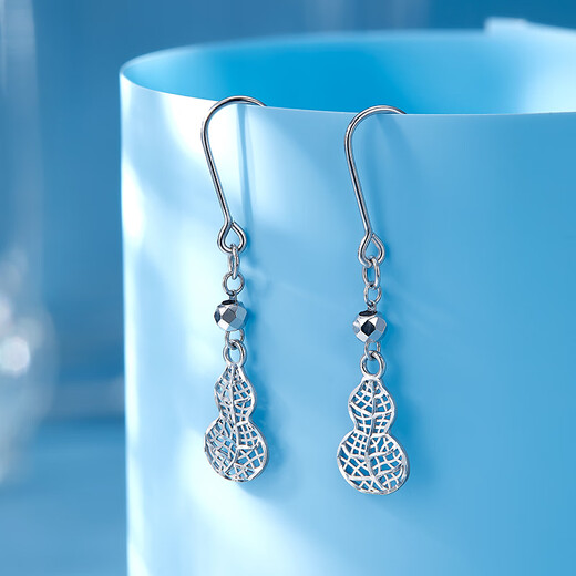 Luxury beads PT95 Hulu Guochao platinum earrings new fashion niche design platinum earrings high-end 1.67