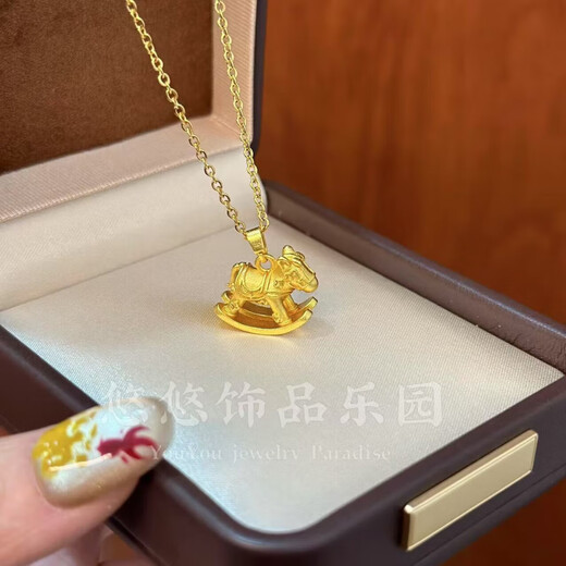 Jun Lianglao Phoenix 999 ancient sand gold rocking horse necklace for women, national style, retro, versatile, exquisite design, gold color