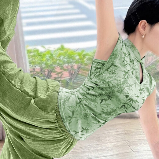 Shuangxiu Chinese style yoga suit for women 2025 new high-end new Chinese style sports vest, beautiful Pilates bloomers, sea foam green top, hair within 7 days S 80-100