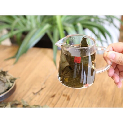 
Wild green money willow tea, water-warming century-old tree, mountain health tea, into leaf tea, gold money willow, into leaf green money willow, 170 grams