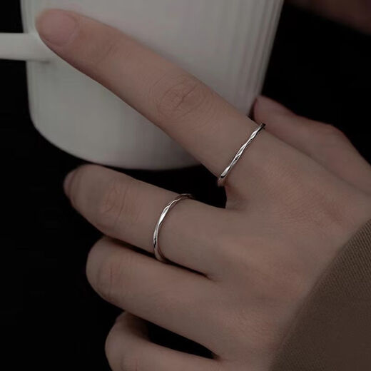 NSYCA Old Phoenix 999 sterling silver plain ring ring for men and women, small closed mouth 999 pure silver tail ring, simple couple ring 999 pure silver simple plain ring / fine style 1.5 size 6 reference weight 90-105 Jin Jin is equal to 0.5 kg Lao Fengxiang
