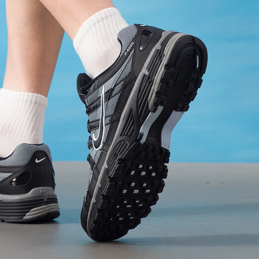 Nike (Nike) Chaussures décontractées Chaussures masculines 2025 Summer New Sports Chaussures P-6000 Daddy Chaussures Chaussures de course Absorbing If6199-003 Black Grey 39
