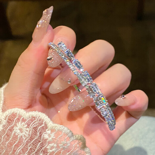 Hua Youxin Persimmon Explosive Snake Bracelet Women's Zircon Surround Silver Bracelet 2025 New Bracelet Bracelet Light Luxury Niche Hand Jewelry Explosive Snake Shape Snake Tail Trapezoid Surround Bracelet Silver