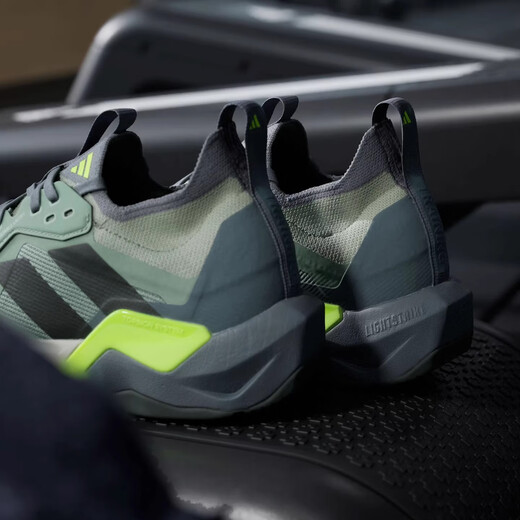 阿迪达斯 （adidas）男款RAPIDMOVE ADV 2 TRAINER M百搭减震透气轻便低帮运动篮球鞋 JH6167 绿色 44