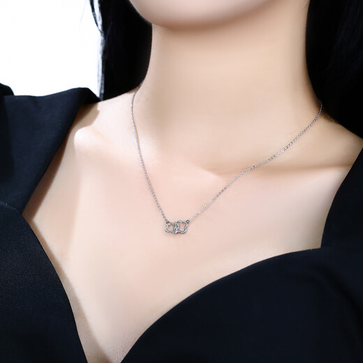 Jin Zhifu inheritance platinum chain set for women four-leaf clover PT950 platinum lucky four-leaf pendant for girlfriend and wife birthday gift four-leaf clover chain about 3.25 grams