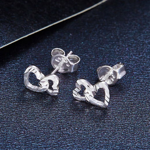 Beijing Gold Trading Center Co., Ltd. platinum earrings double-heart earrings as gifts for girlfriends, about 1.23g