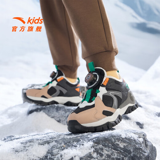 Anta children's cotton shoes for boys in autumn and winter new products plus velvet warm leather mesh breathable high-top outdoor snow boots. Store manager recommends black-2 30. The inner length of the shoe is 18.5cm and the foot length is about 18.5cm.