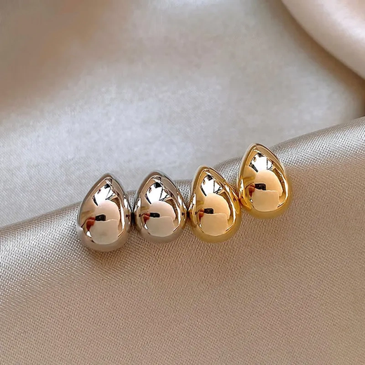Japanese metal silver adzuki bean earrings new 2025 earrings for women with light luxury, elegant and unique earrings Xiaojindou