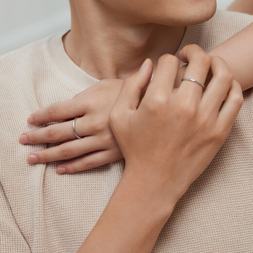 Lukfook Jewelry Platinum 950 Plain Ring Platinum Ring Couple Men's and Women's Ring Single Ring Gift Price F63TBPR0011 No. 19-3.01g (including labor cost 280 yuan)