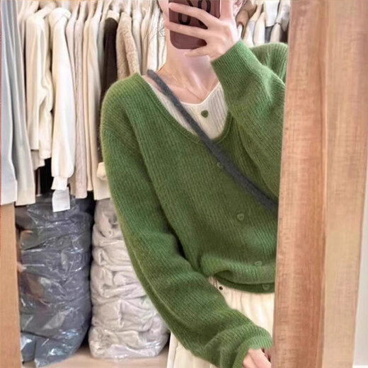 Su Yuwei's design fake two-piece pink knitted sweater for women in autumn Japanese sweet and lazy style inner sweater high-end top Green Follow the store for free shipping insurance S 80-95Jin Jin equals 0.5 kg Follow the store for free shipping insurance