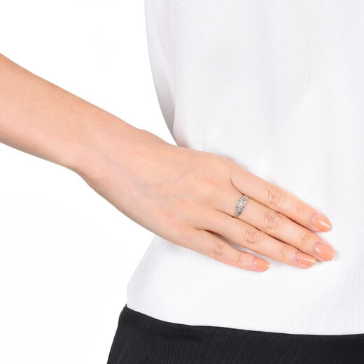 Chow Sang Sang Pt950 platinum car lace crown platinum platinum ring open ring 78007R pricing