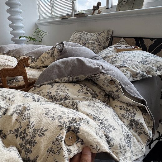 Autumn and winter thickened American retro style original linen retro button style bed four-piece set 2025 new bed sheet and quilt cover Original linen retro-midsummer 1.8m fitted sheet four-piece quilt cover 200x230