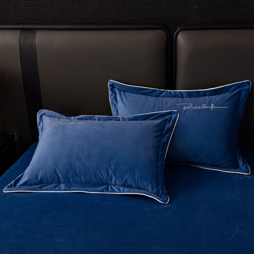 LUOLAI Luolai produces 2025 new thickened and warm baby velvet four-piece set, Klein blue bed sheet style, 1.5m four-piece set