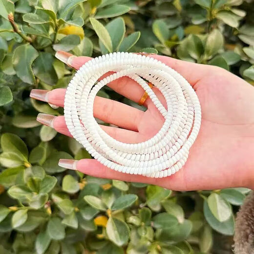 Super cute and cute data cable protective cover for Apple iPhone 17promax 20w charger 16/15/14/13, anti-cat bite, anti-break, anti-dirty, dust-proof and anti-fouling, one naughty expression cord bite device, two required in pairs