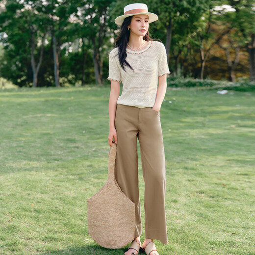 Evely Jiang Xin approuve les nouveaux vêtements d'été 2025 Nouveaux pantalons de neuf points à neuf points pour les femmes commutant un pantalon de costume léger
