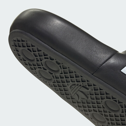 Adidas Adilette 24 удобные тапочки для мужчин и женщин.
