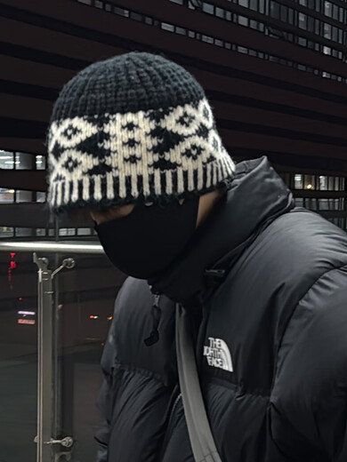 Departure day hat for girls, good-looking winter women's woolen hat, high-end internet celebrity knitted hat for men, Korean style cold hat, multi-functional supreme suit (versatile black+scarf+gloves) Already