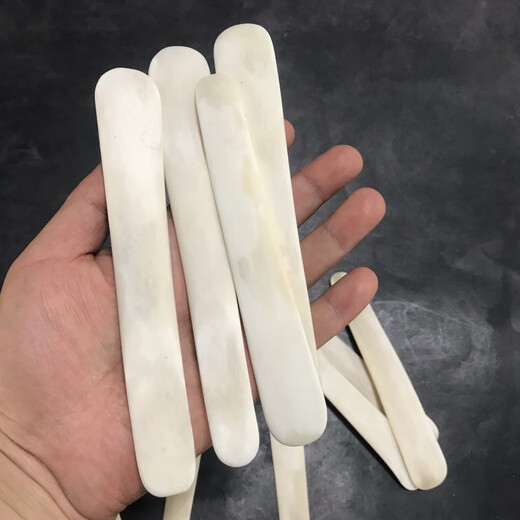 Yun Manqing's German premium thickened beef leg bone dumplings, stuffing spoon dumplings, beef bone flat ruler dumplings, chaotic stuffing shovel to mix ingredients, three pieces of selected thickened bone spoons