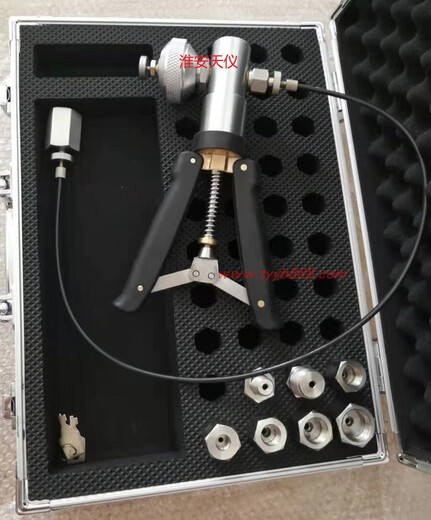 Handheld pressure calibrator, hand pinch air pressure pump, manual hydraulic pressure source, marine hand clamp pressure calibrator, marine hand clamp pump 0-2.5MPa