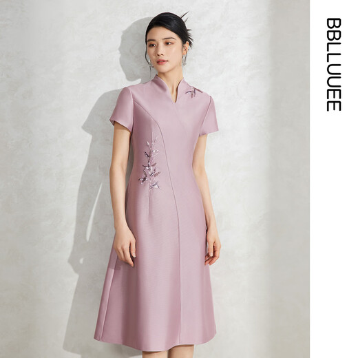 Pink and blue wardrobe autumn new oriental short-sleeved dress heavy embroidered V-neck wedding dress for mother-in-law Dai Fei pink L