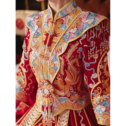 Yifen Mengfang High-End Xiuhe Suit Bride 2025 Nouvelle robe de mariée Robe de mariée chinoise Dragon et Phoenix Robe de mariée de robe Phoenix Robe rouge Robe automne