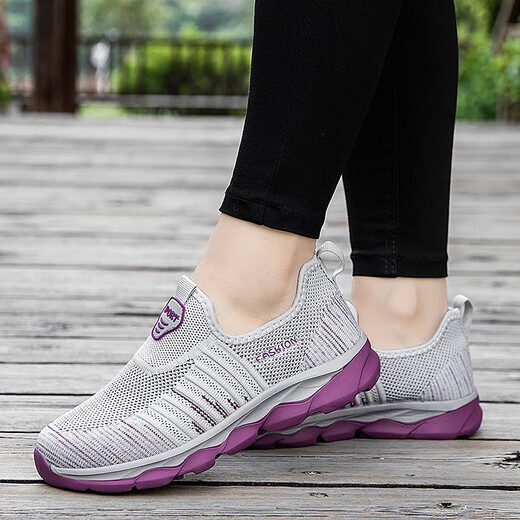 Women's walking shoes for middle-aged and elderly women, breathable, comfortable, non-slip, elderly shoes, soft and skin-friendly, fly-woven mesh travel hiking shoes, XE-9928 light gray 36