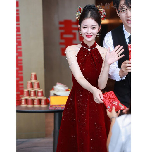 Feng Xiaowei New Chinese Style Toast Wear Bridal Red Halter Neck Cheongsam Morning Robe 2025 New Engagement Wedding Dress Female Style Burgundy Long M