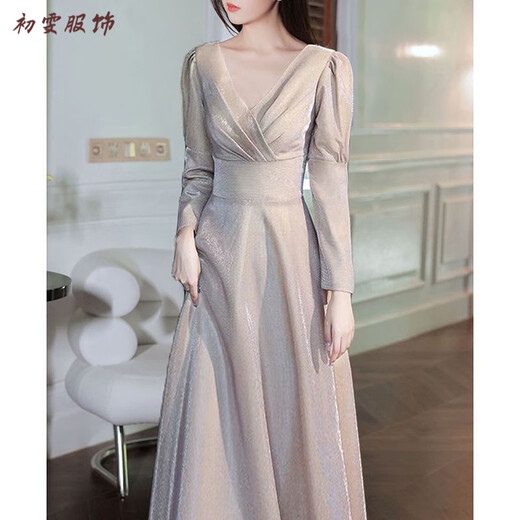 Mei Anjia evening dress women's new banquet temperament light luxury niche high-end long-sleeved annual meeting dress spring and summer hosting champagne gold long style 3XL