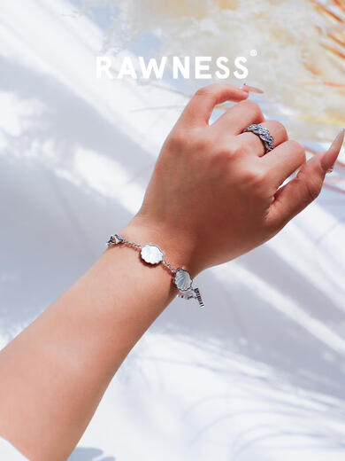 Natural mother-of-pearl inlaid titanium steel gold-plated waterproof and anti-allergic bracelet gold 18.5cm