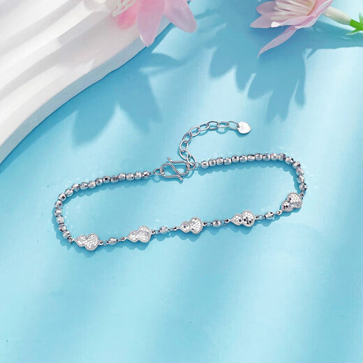 Lao Fengxiang platinum bracelet crushed ice gourd and dancing beads platinum bracelet for girlfriend and wife Chinese Valentine's Day gift 2025 about 6.25g