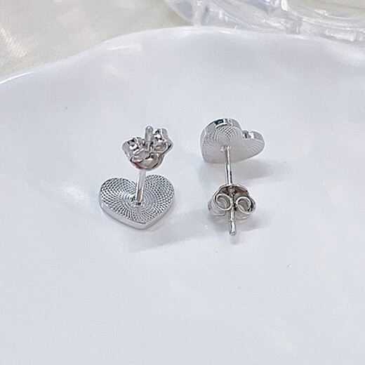 Beijing Gold Trading Center Co., Ltd. Platinum Earrings pt950 Glossy Round Earrings for Women, Birthday Gift for Girlfriend and Wife, Fish Scale Love Heart-shaped Earrings, Approximately 2.89g