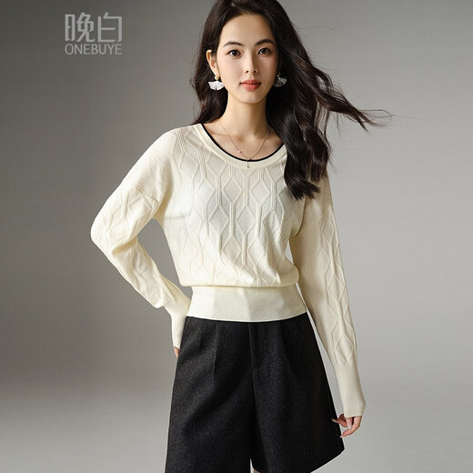 Late White New Product 2025 Winter Style Woolen Round Neck Fashion Sweater Temperament Versatile Soft Waxy Pullover Sweater Women's Beige S