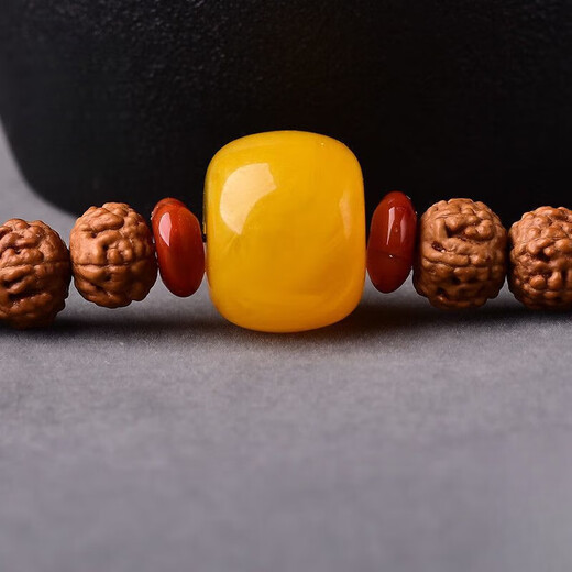 Zhenlixin Natural Chicken Fat Yellow Old Type Beeswax with Beads Buddha Beads Single Bucket Beads Bracelet Accessories Star and Moon Bodhi Vajra Accessories Chicken Fat Yellow Old Type (Free Coconut Shell Spacer with Order) 10mm 1 Piece