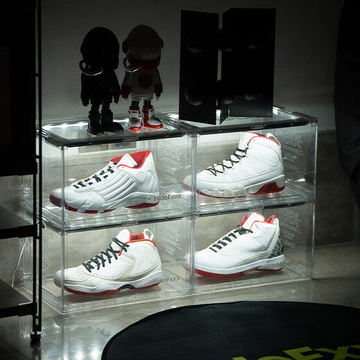 HideFxxx voice-activated light shoe box PET transparent sneaker storage box LED light-emitting display wall cabinet can hold 54 yards. No installation required. Fully transparent with 16 lights. Free power adapter 380x285x230mm