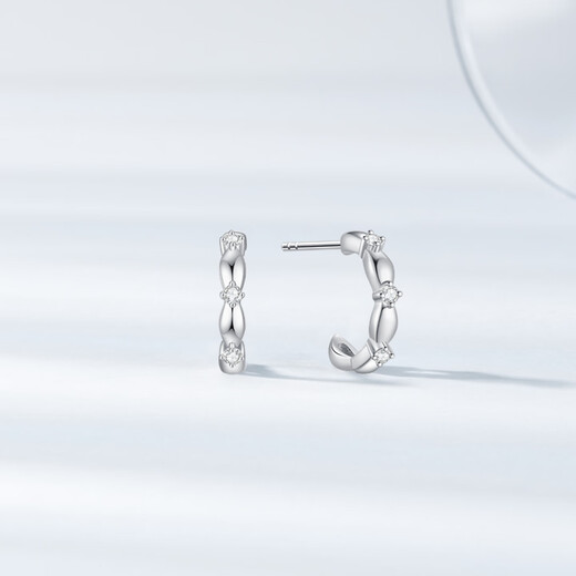 Trendy Acer Platinum PT950 platinum diamond earrings for women, simple C-shaped earrings for girlfriend’s birthday gift, single style