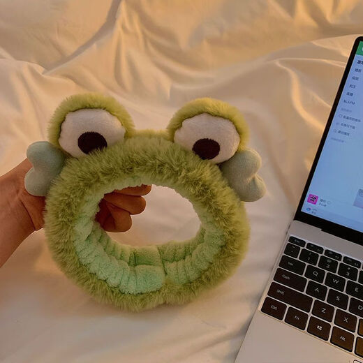 Pei Nanwei cute little frog headband for women to wash their face and apply facial mask, cartoon funny plush headband, winter headband hairpin, 1 small frog headband
