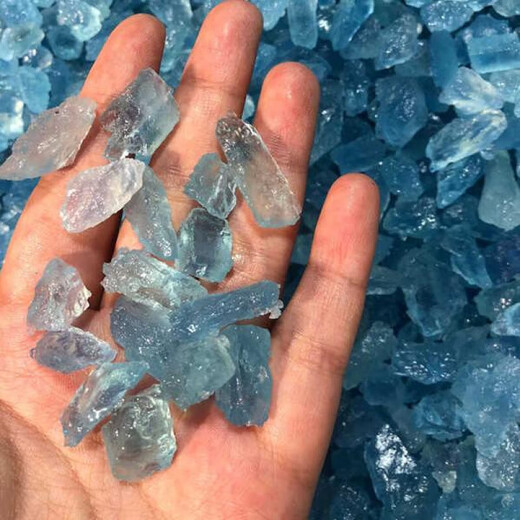 Jiaye quality aquamarine rough stone Tanzania 15-25mm high ice penetration pendant ore specimen blue water ice penetration blue 5g pack
