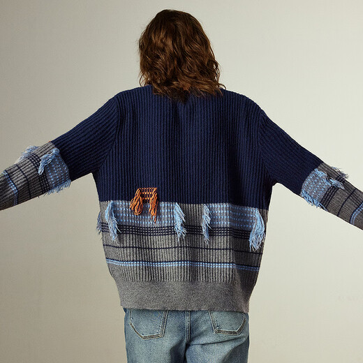 Chuyu Sweater Women's 2025 Winter New Loose Retro Nomadic Style Tassel Contrast Color High Weight Arctic Velvet Top Navy Blue L