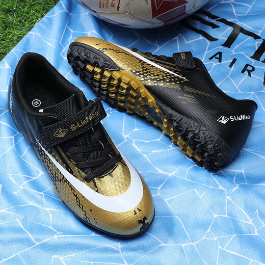 Irving leads the way in lace-free children's football shoes for men and women with broken nails TF artificial grass for teenagers and primary school students with Velcro ratio black gold broken nails 36