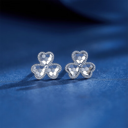 Meluxe Mina ready stock sparkling PT950 platinum crushed ice earrings four-leaf clover platinum earrings birthday gift three lives wish 1.55g