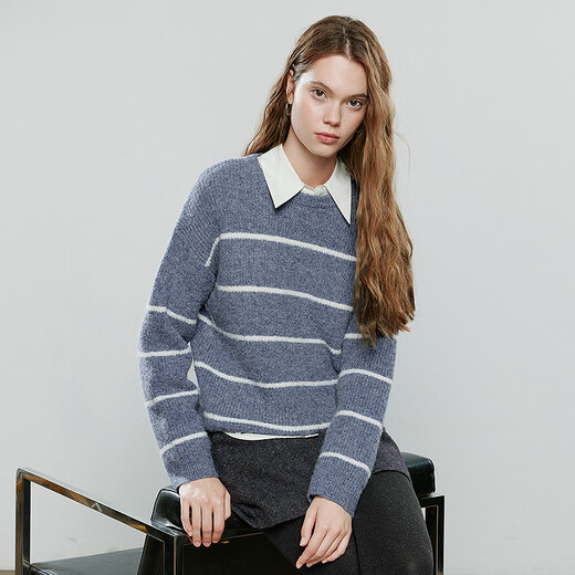 Chuyu sweater women's 2025 winter new style lazy striped round neck loose off-shoulder alpaca yarn slimming top light blue M