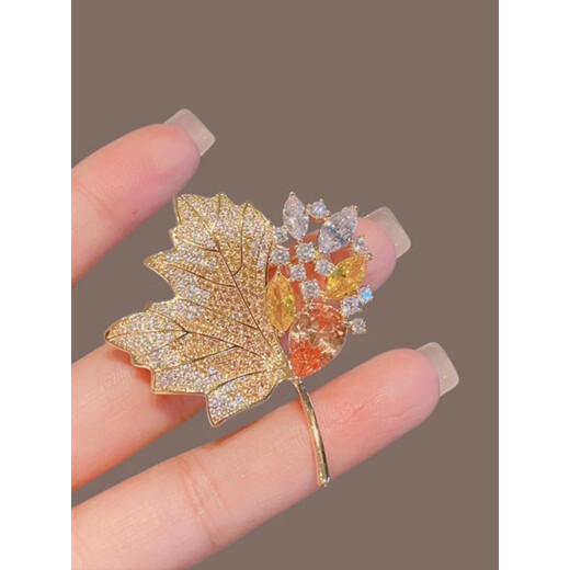 SNQP Light Luxury Diamond Maple Leaf Brooch Women's Exquisite Corsage Coat Jacket Accessories Design Anti-Light Champagne Gold #Rhinestone Maple Leaf Brooch