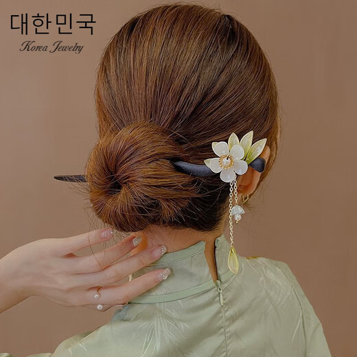 Qianla ancient style flower tassel hairpin for women's summer ball head cheongsam wooden hairpin temperament hair wooden hairpin - Lily of the valley pendant A10-301