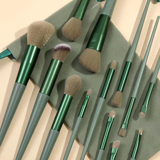 13 pieces makeup brush set for beginners, loose powder eye shadow, lip concealer, cheek base, soft hair beauty makeup brush, 13 pieces latte color opp 13 pieces latte color opp