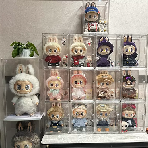 Yusenyi labubu doll display box macaron acrylic labubu figure sitting party doll storage box upgraded extra large 1 transparent king chess adventure