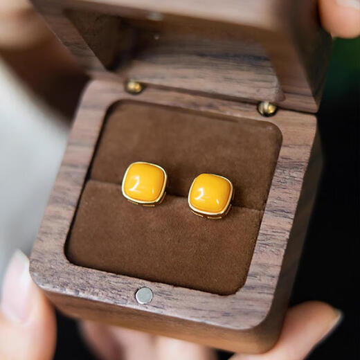 Love 925 silver earrings for women, small square sugar beeswax earrings, Chinese style earrings, jewelry, national style high-end gifts for girlfriends