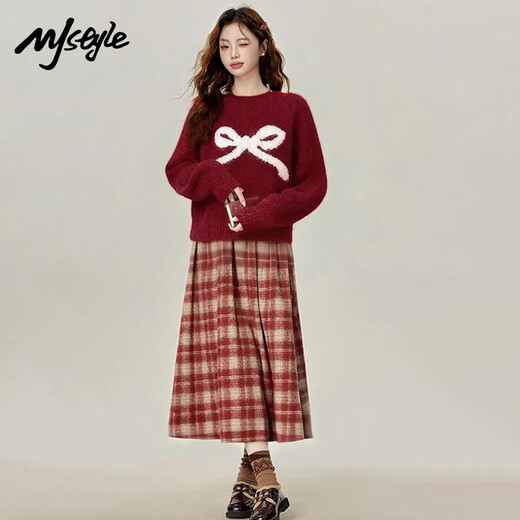 MJ STYLE Qiji red bow short sweater for women 2026 winter sweet style design round neck inner sweater top